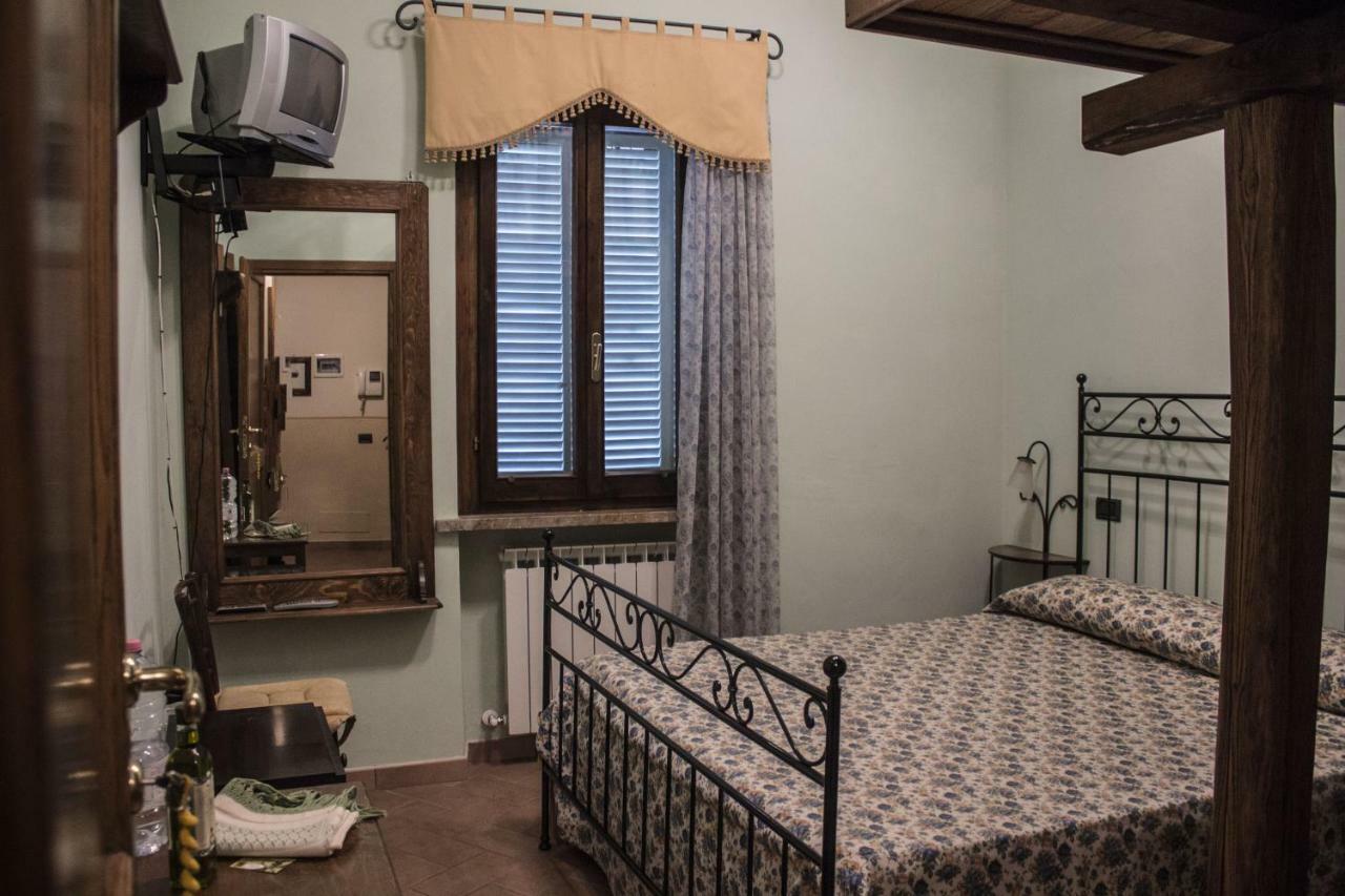 Angolo Del Gelsomino Castel Ritaldi Exteriér fotografie